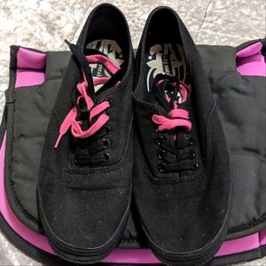 CitySneaks Women's Blk/Pnk Sneakers (Size:8½)